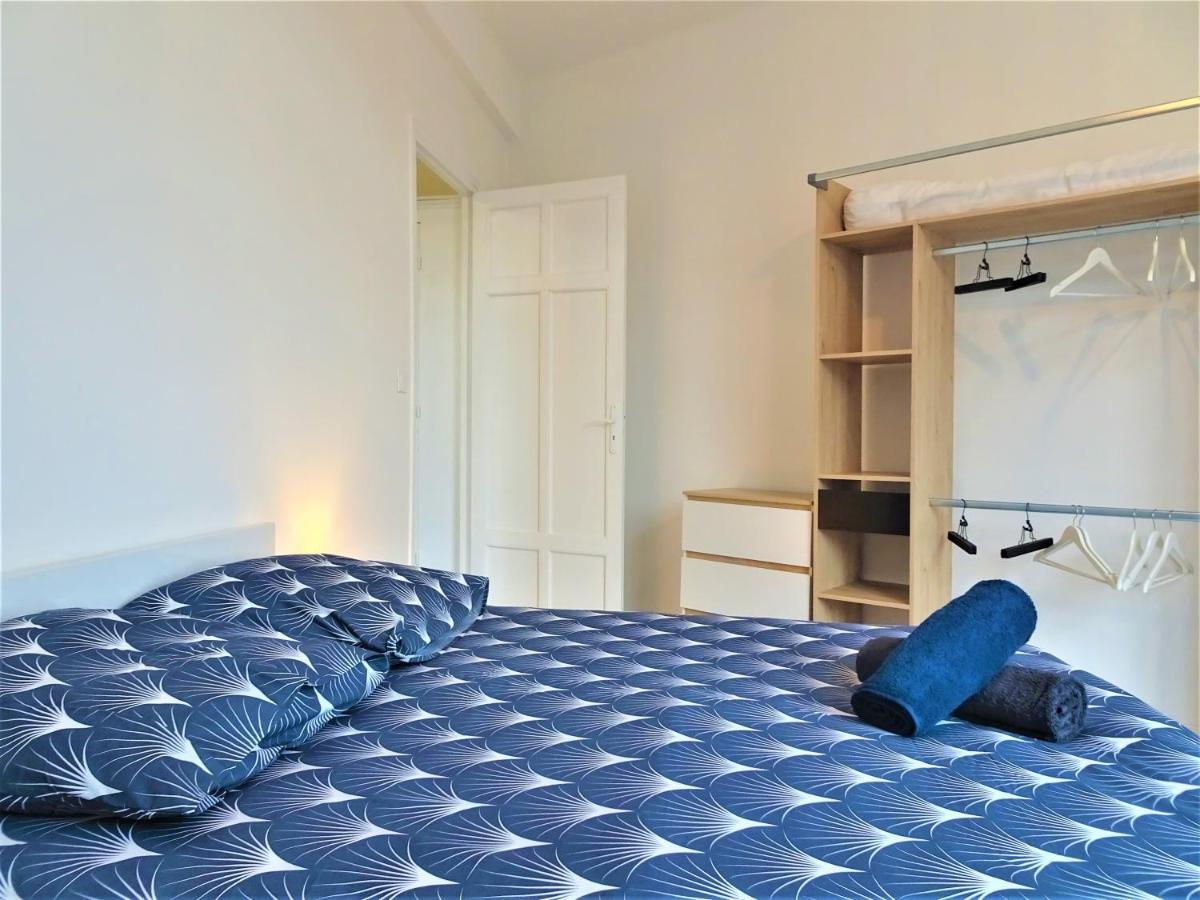 Chambre Privee Et Spacieuse Au Sein D'Un Logement Partage - Central, Quartier Villebourbon - 3 Chambres Doubles - 2 Balcons - Places De Stationnements Gratuites - 5 Min A Pied Gare Et Hypercentre Montauban Exterior photo