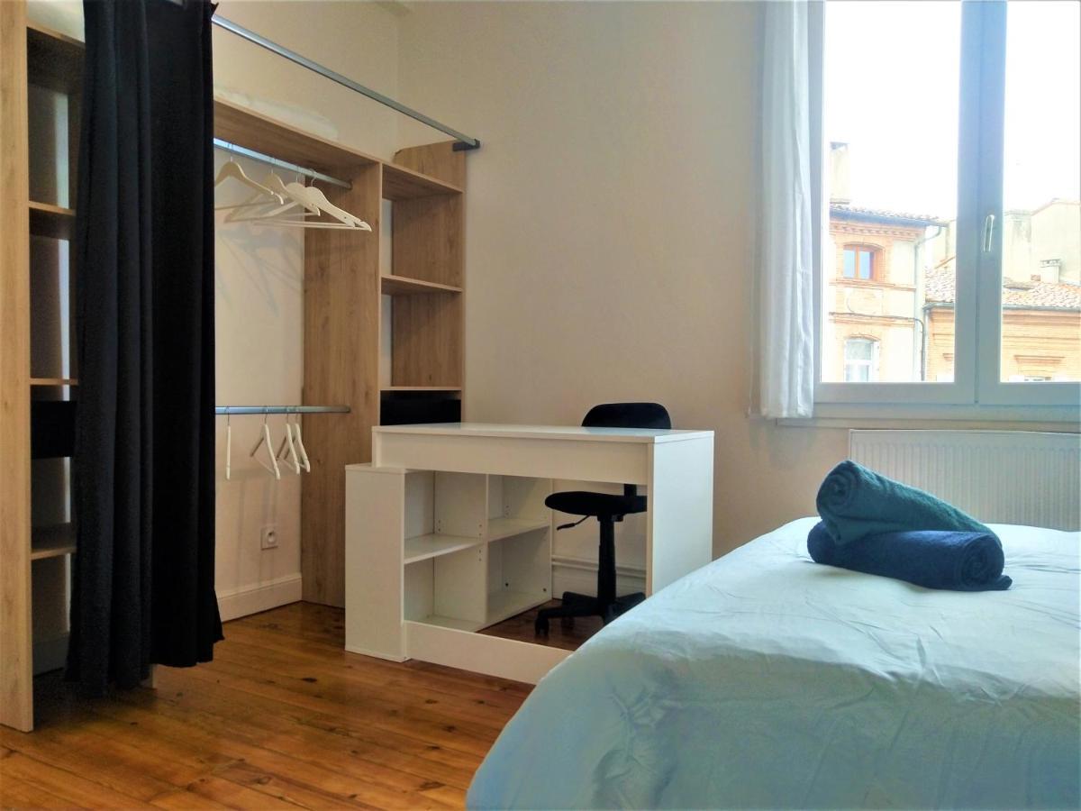 Chambre Privee Et Spacieuse Au Sein D'Un Logement Partage - Central, Quartier Villebourbon - 3 Chambres Doubles - 2 Balcons - Places De Stationnements Gratuites - 5 Min A Pied Gare Et Hypercentre Montauban Exterior photo