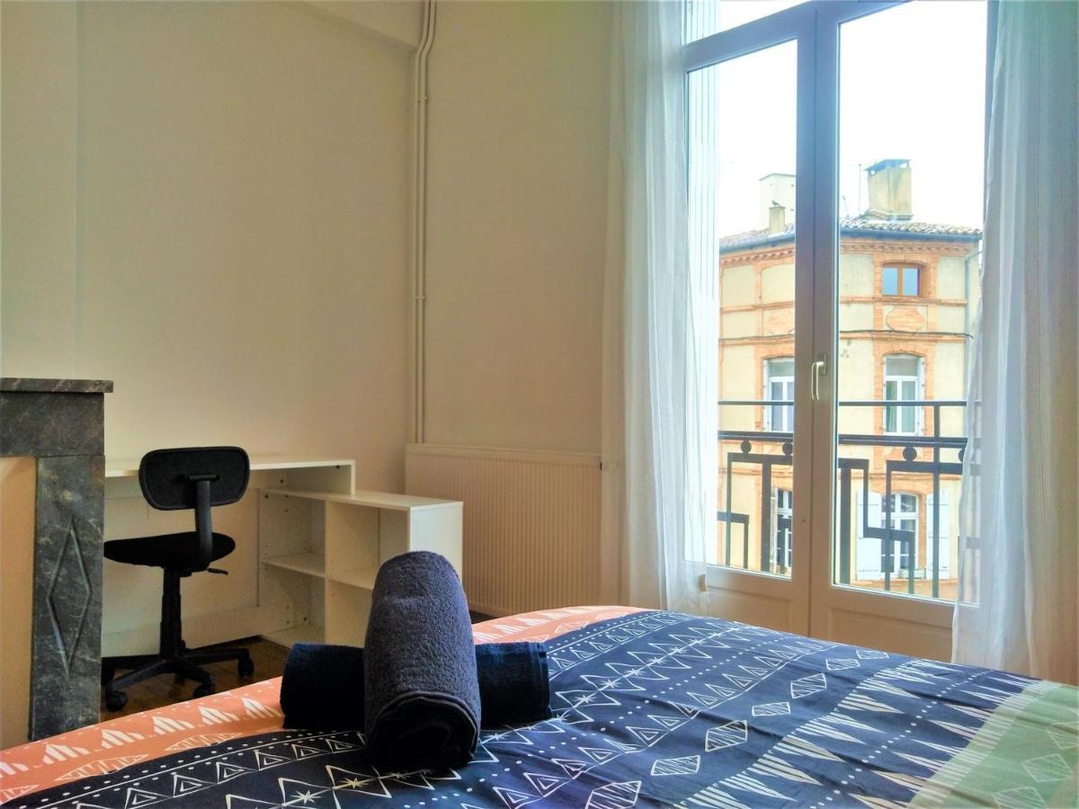 Chambre Privee Et Spacieuse Au Sein D'Un Logement Partage - Central, Quartier Villebourbon - 3 Chambres Doubles - 2 Balcons - Places De Stationnements Gratuites - 5 Min A Pied Gare Et Hypercentre Montauban Exterior photo