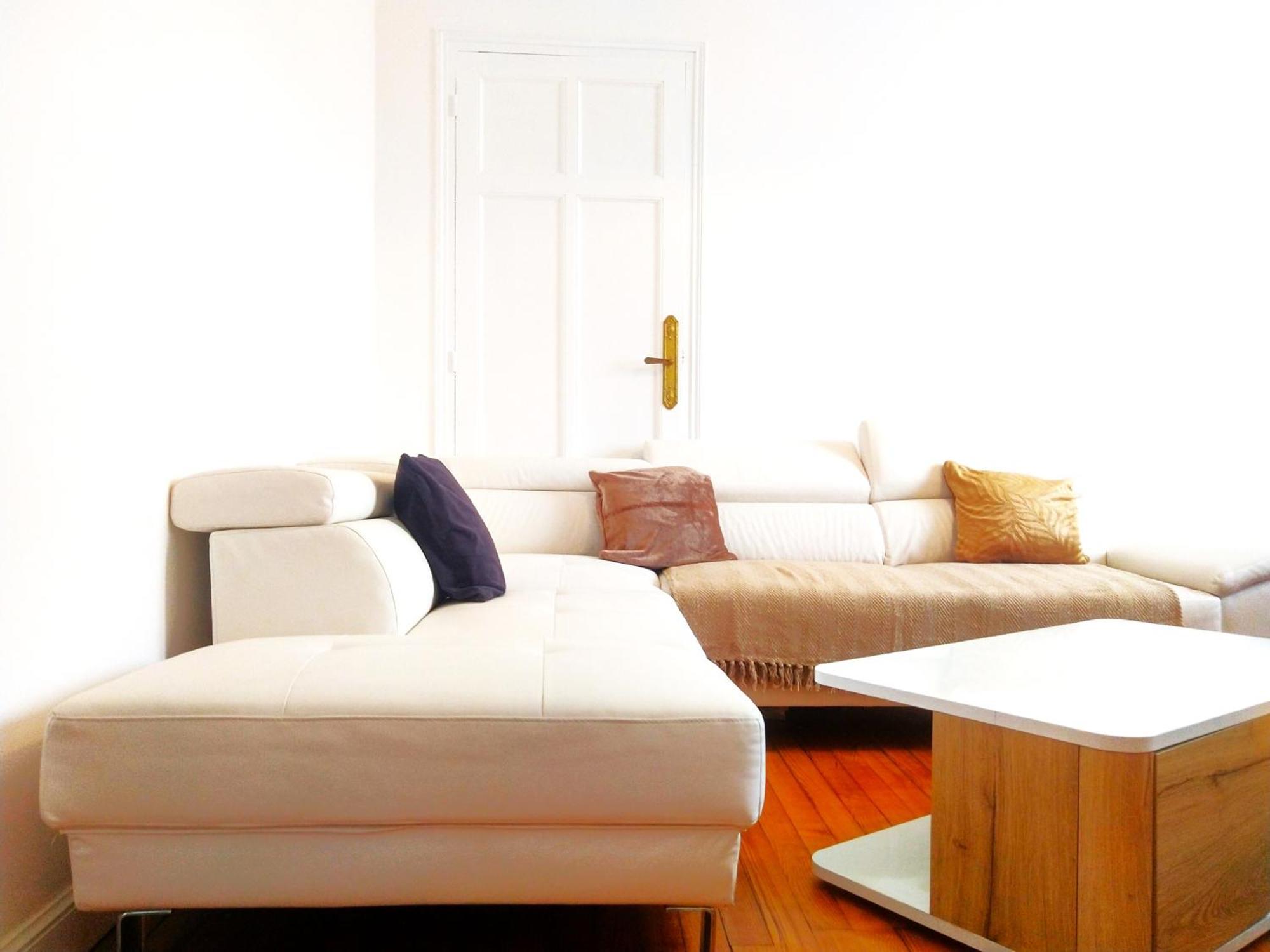 Chambre Privee Et Spacieuse Au Sein D'Un Logement Partage - Central, Quartier Villebourbon - 3 Chambres Doubles - 2 Balcons - Places De Stationnements Gratuites - 5 Min A Pied Gare Et Hypercentre Montauban Exterior photo